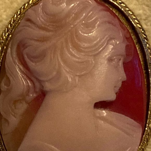 Cameo Pendant Vintage - Picture 10 of 11